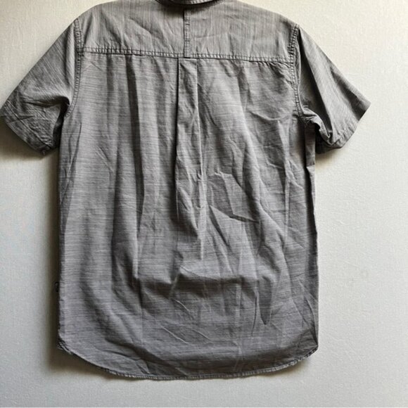 North Face short sleeve button down shirt Sz M - Picture 3 of 7